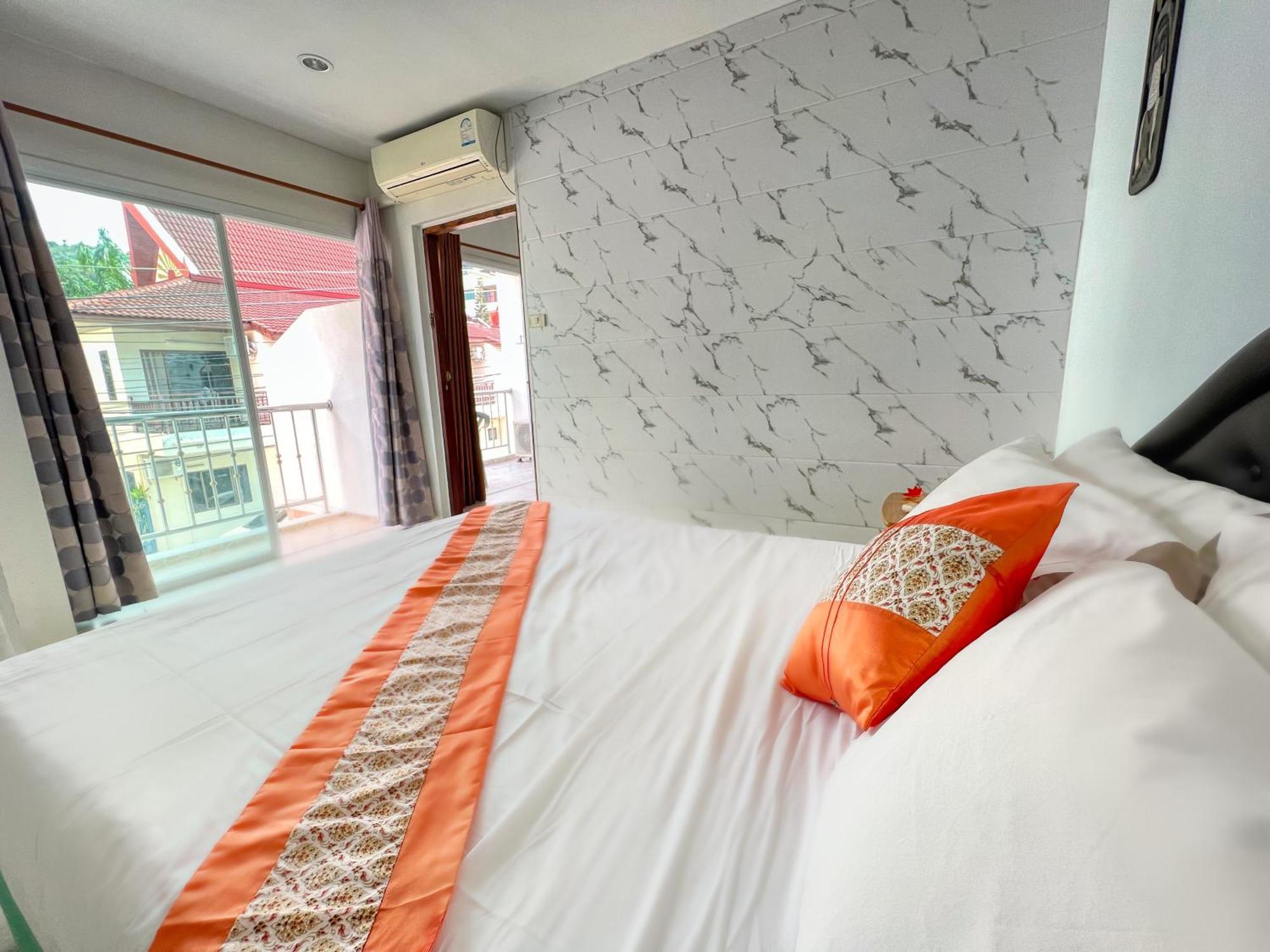 Sr Sea View Apartments Patong Room photo